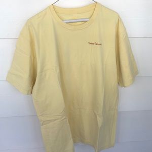 Yellow Tommy Bahama t-Shirt